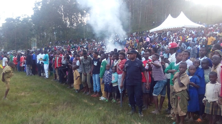 Amarushanwa y'umurenge Kagame Cup ni kimwe mu bintu bituma abatuye mu karere ka Gakenke barushaho kwishima no gusabana