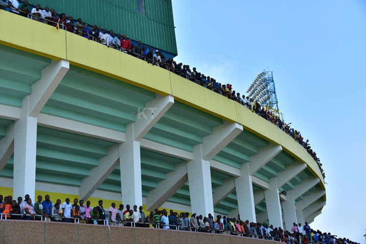 Iri siganwa ryatangirijwe kuri Stade Amahoro, aho abafana bari benshi cyane