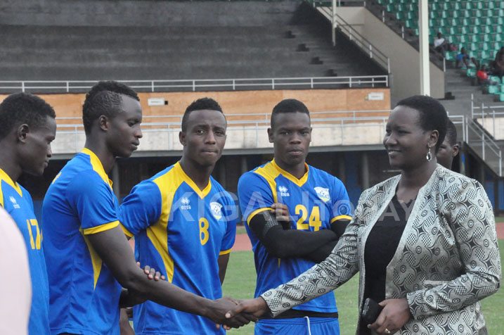 Minisitiri Uwacu Julienne aravuga ko Amavubi afite ibisabwa byose ngo yitegure Mozambique