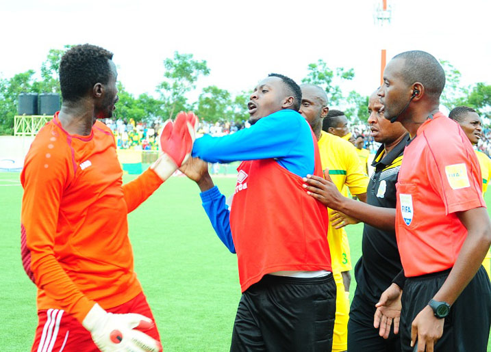 Bakame ahanganye na Ndoli