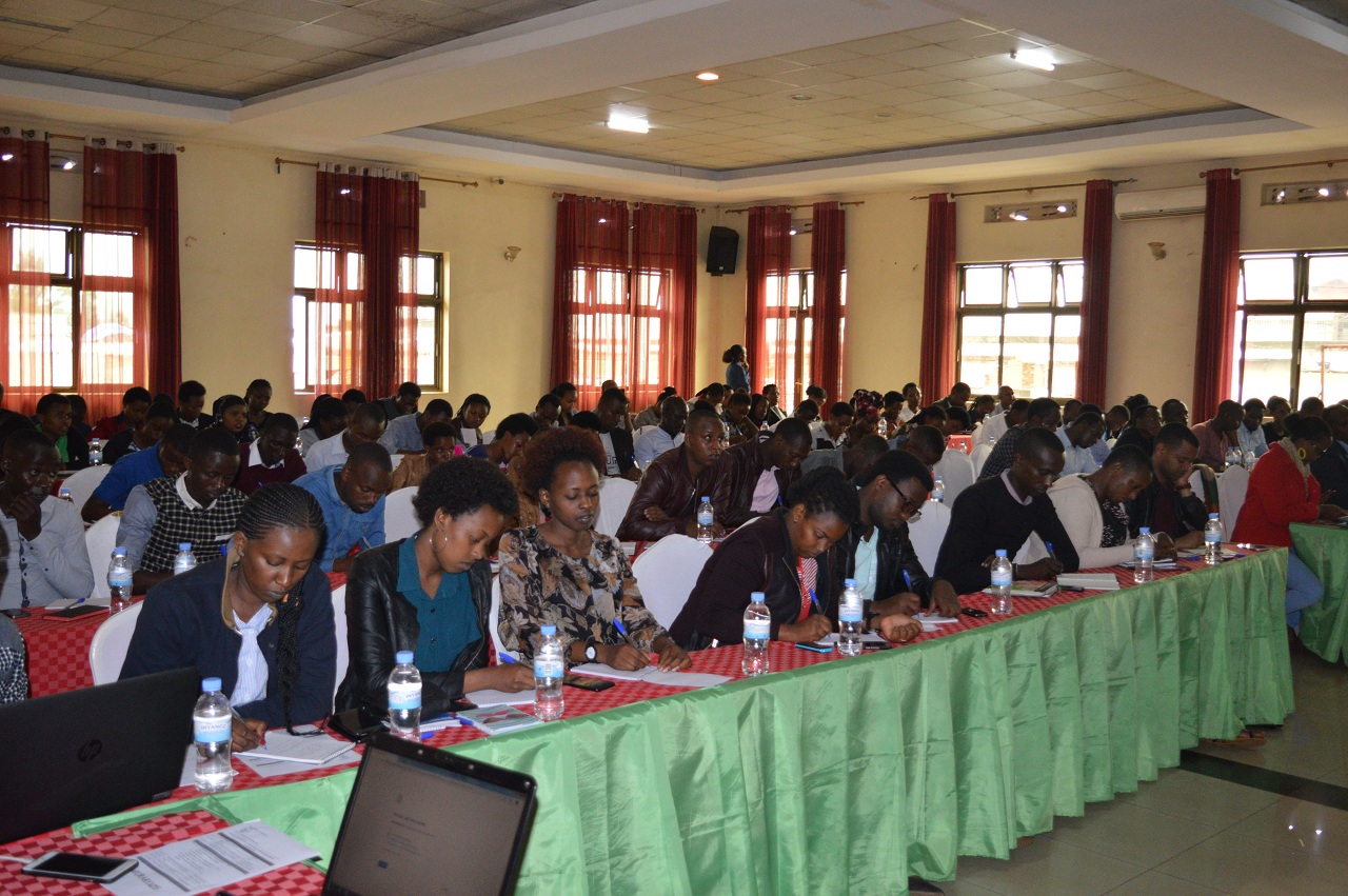 Uru rubyiruko rw'abakorerabushake ngo rwasanze hari amahirwe menshi rufite rutari ruzi