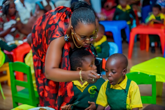 Abana bahabwa indyo yuzuye