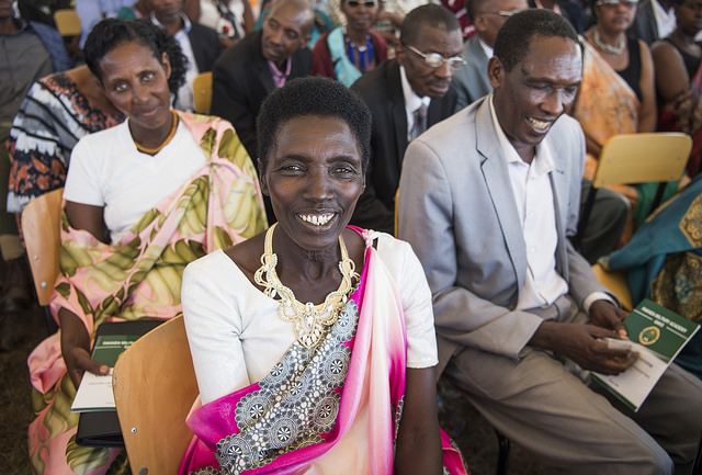 Nubwo atarahura na we ngo amuhobere yatangiye kumwenyura