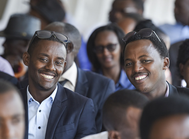 Aba bati umuvandimwe wacu arabikoze