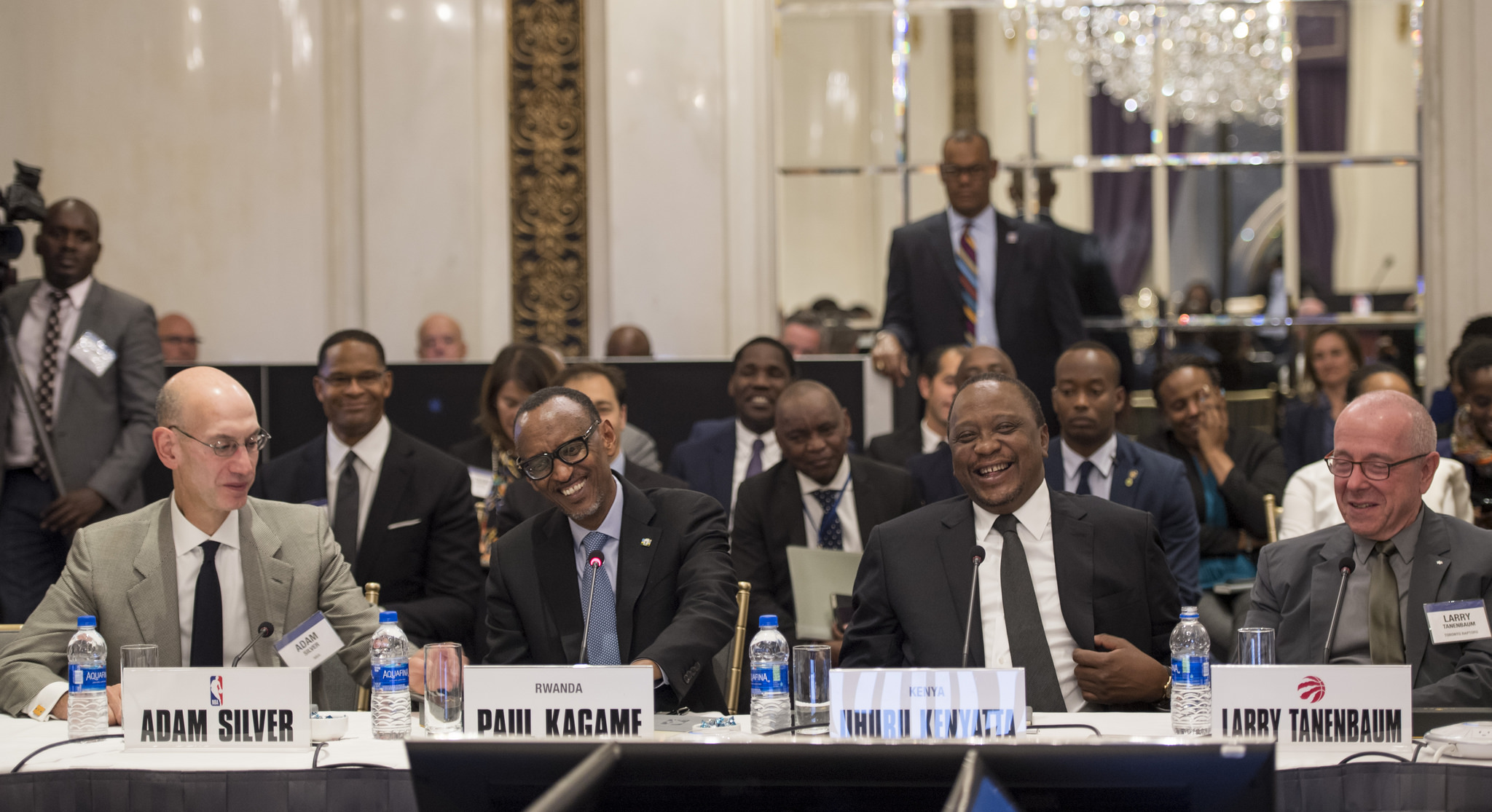 Perezida Kagame yashimye akazi NBA ikora mu guha amahirwe abakiri bato muri Afurika