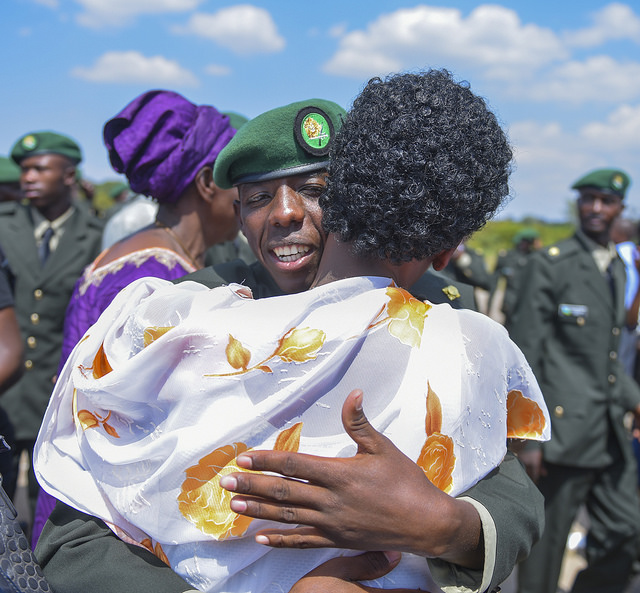 Nari mbizi ko uzitwara neza mwana wanjye