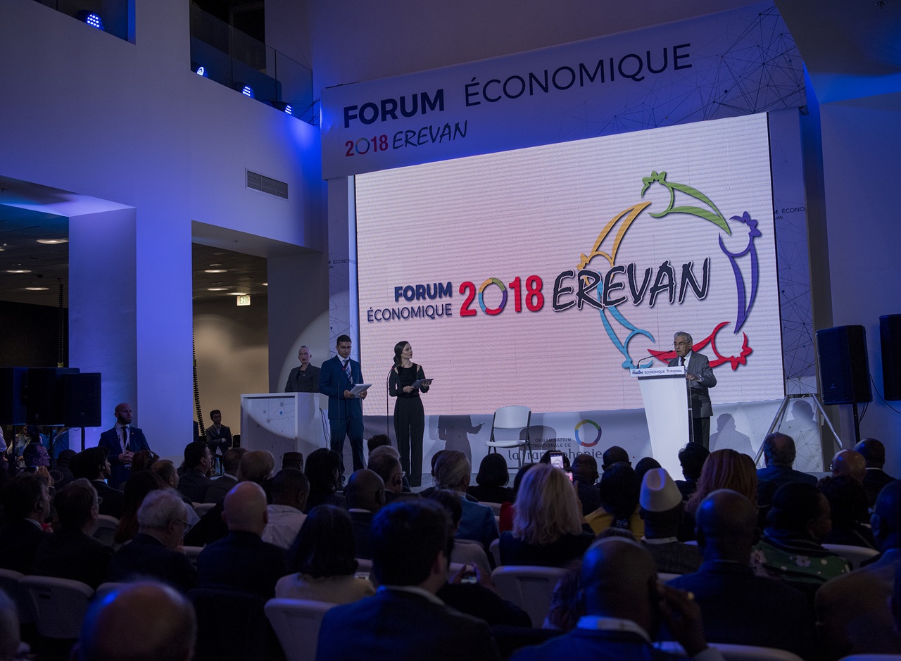 Habanje kuba ibikorwa bitandukanye mbere y