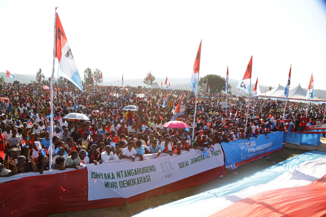 Abanyamuryango bari baje gushyigikira FPR mu bikorwa byo kwiyamamaza