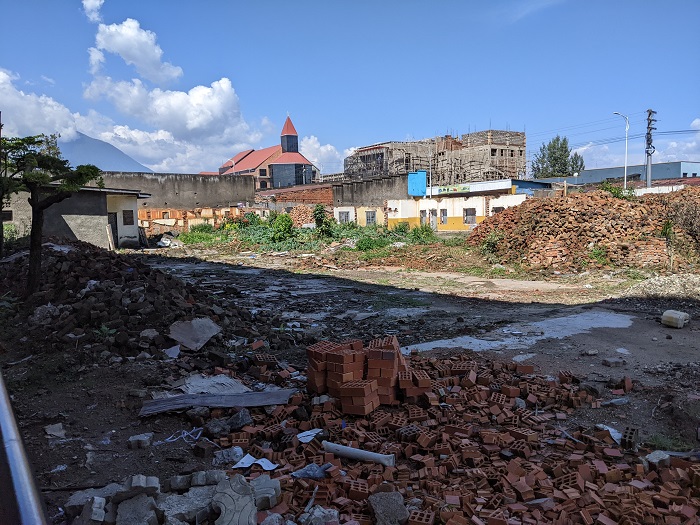 Bimwe mu bibanza bigaragara ko biteje isuku nke