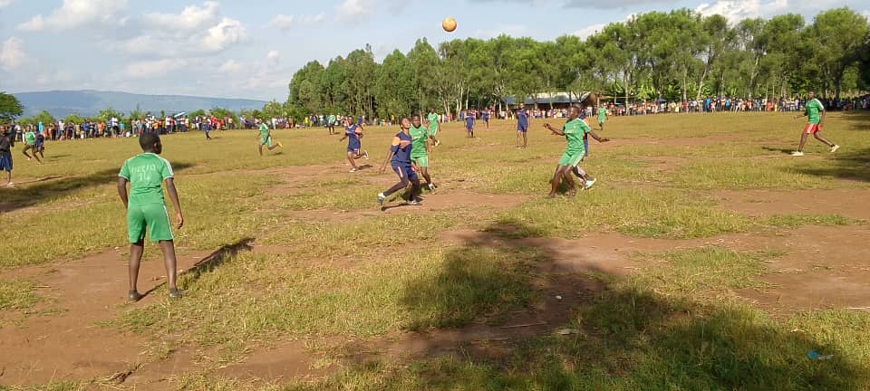 Amakipe y'abakobwa na yo yahatanye