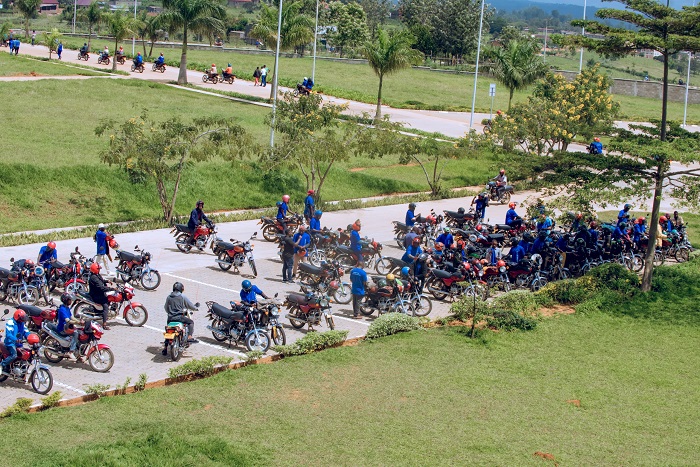 Abamotari biyemeje gutanga amakuru ku bivanga mu mwuga wabo bikabateza isura mbi