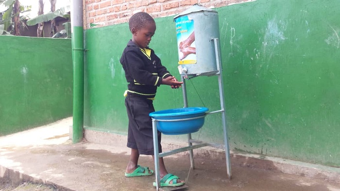  Abana batozwa kugira isuku