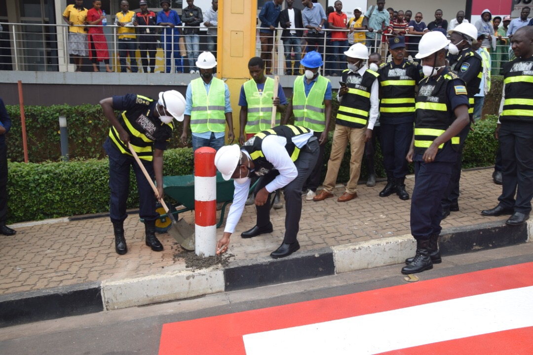 Guhindura aya mabara ngo bigamije guha agaciro abanyamaguru barindwa impanuka