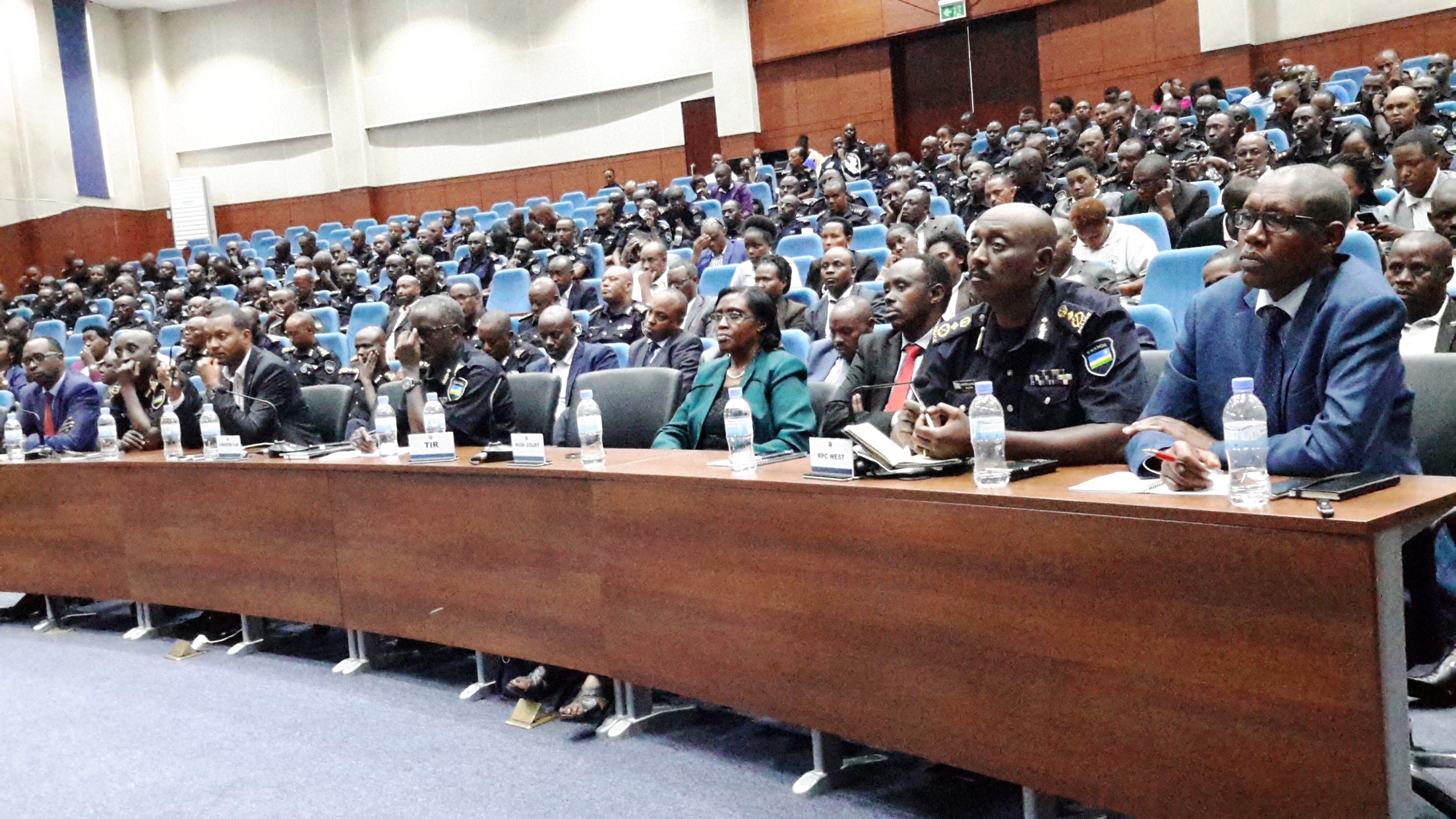 Polisi hamwe n'Urwego rw'Umuvunyi bakanguye inzego zitandukanye kugira ngo zifate ingamba zo gukumira ruswa