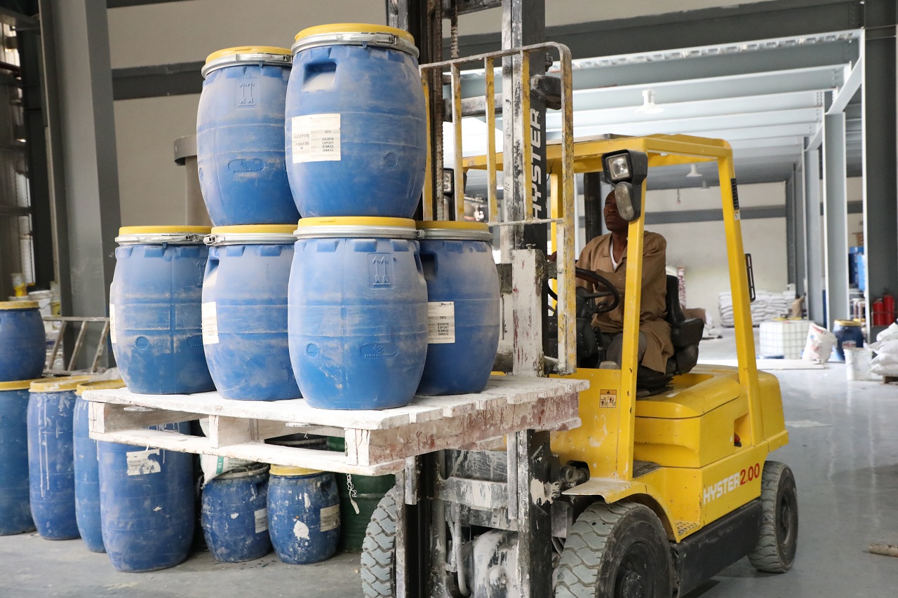 Mashini zifashishwa mu guterura mu ruganda