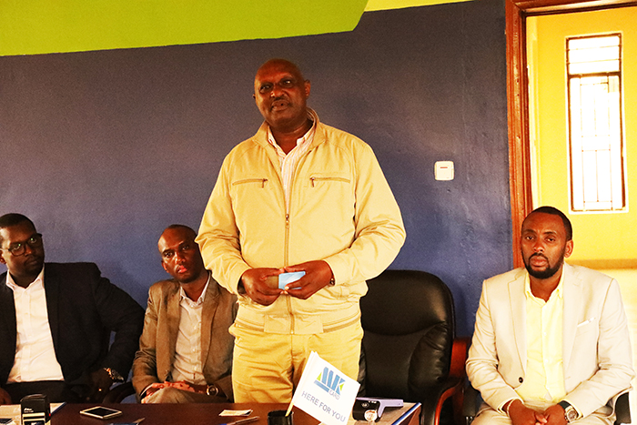 Perezida wa Rayon Sports Paul Muvunyi wamaze no guhabwa ikarita ya MK Card