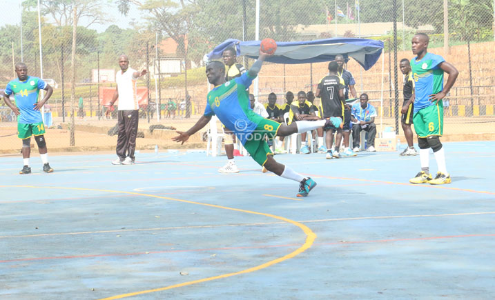 Wari umukino utoroshye, umunyezamu wa Uganda yatangiye akuramo Penaliti z'u Rwanda