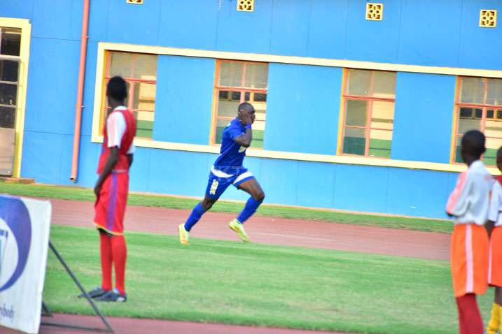 Diarra kandi ubwo yaherukaga muri Rayon Sports yasize atsinze APR igitego cyahesheje Rayon Sports igikombe cy'amahoro cya 2015/2016