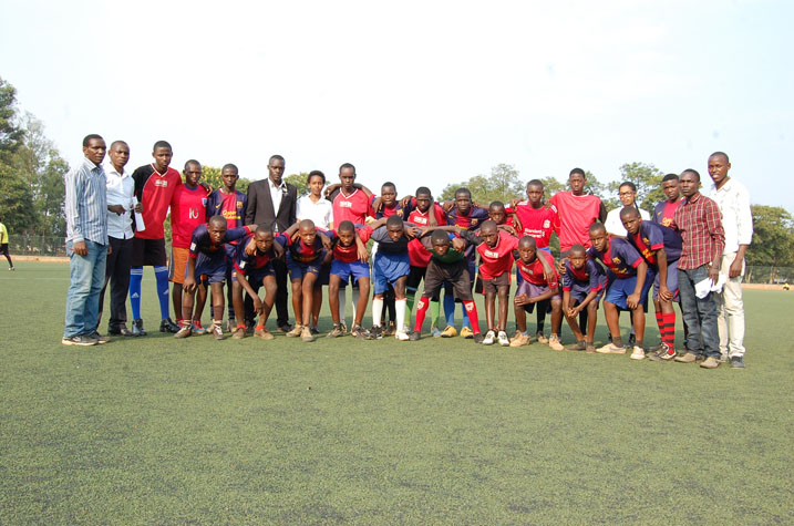 Abana bitabiriye irushanwa ritegurwa na Ndayisaba Fabrice Foundation