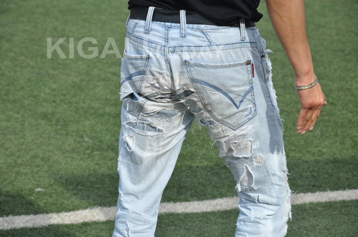 Imyambarire ye yagiye ivugwaho ....