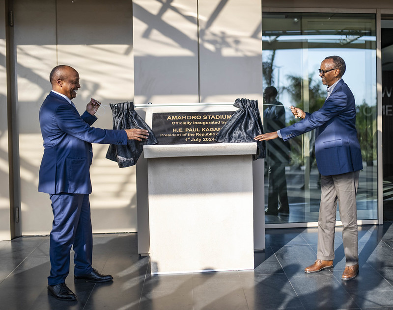 Perezida Kagame na Motsepe uyobora CAF, bafungura ku mugaragaro Stade Amahoro