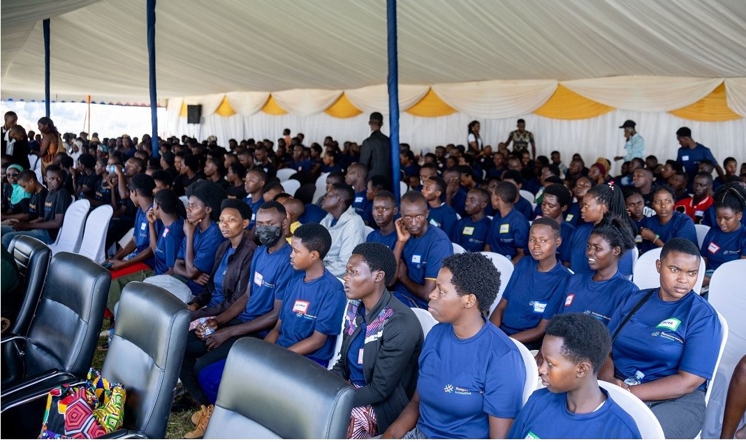 Barashimirwa kuba bihangira imirimo ifasha n