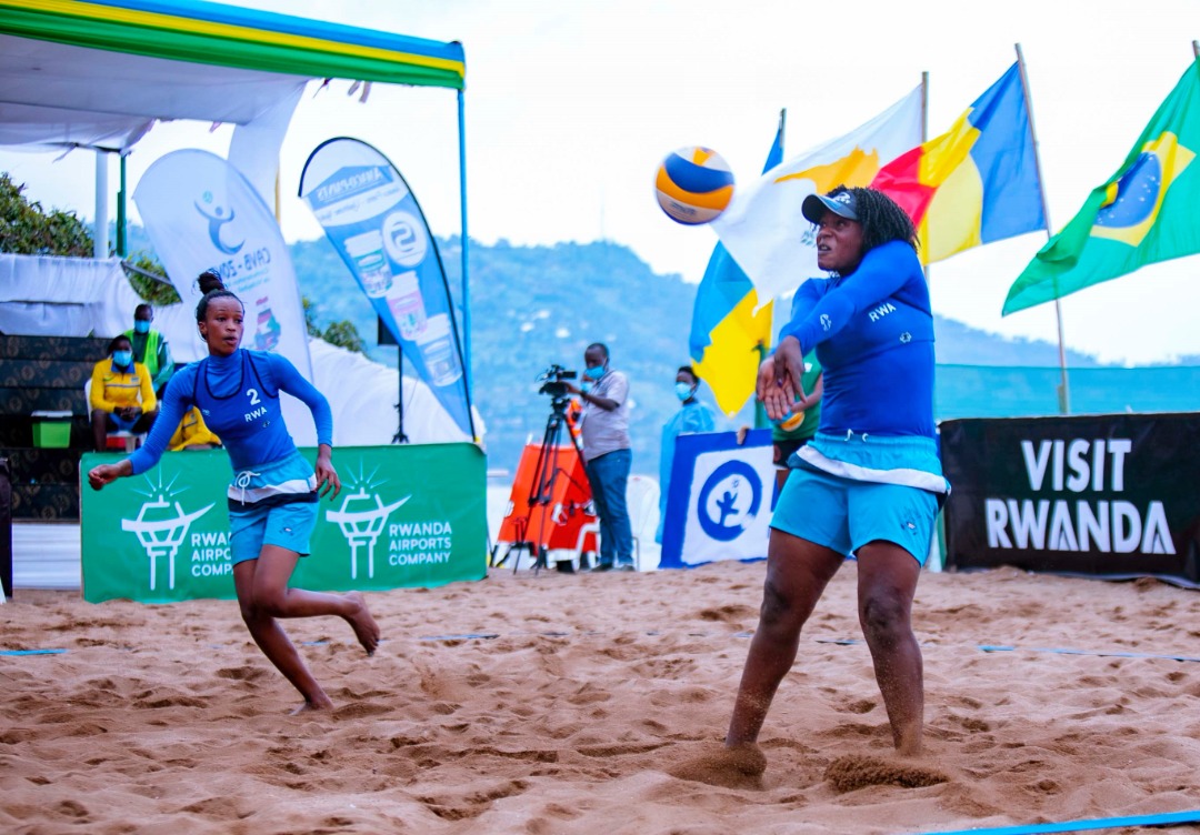 Nzayisenga Charlotte na Munezero Valentine babonye itike ya 1/8