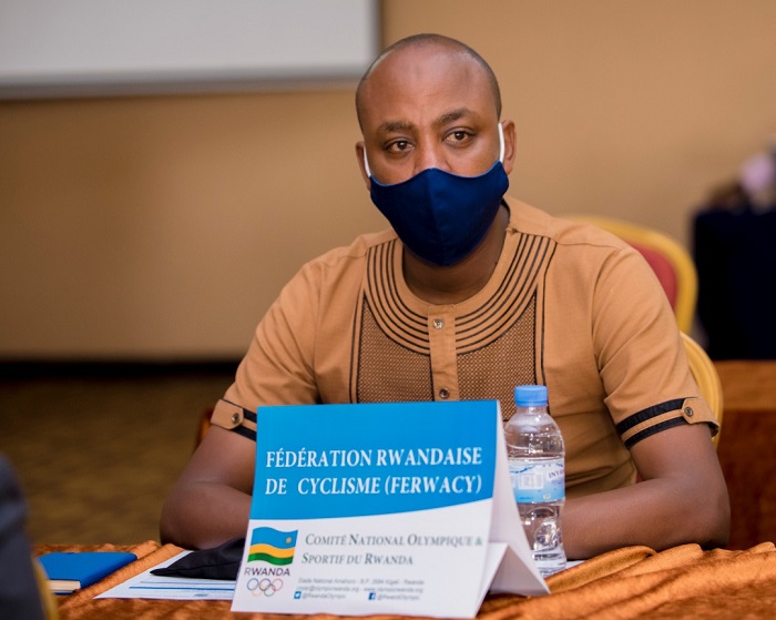 Perezida wa FERWACY Murenzi Abdallah avuga ko bari gukora ibishoboka ngo bishyure ibirarane by'abakinnyi 