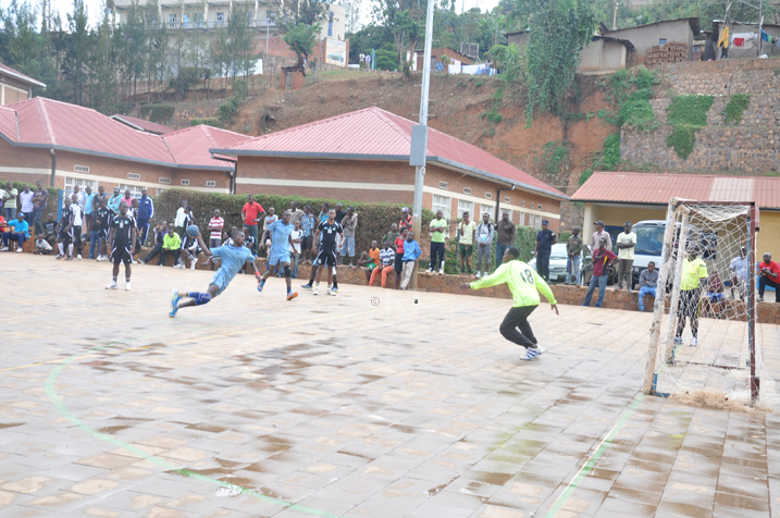 Aha naho Police yashakaga igitego