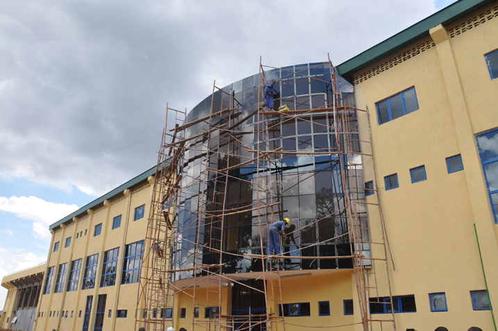 Stade Huye izakira aya marsuhanwa ikomeje gusanwa