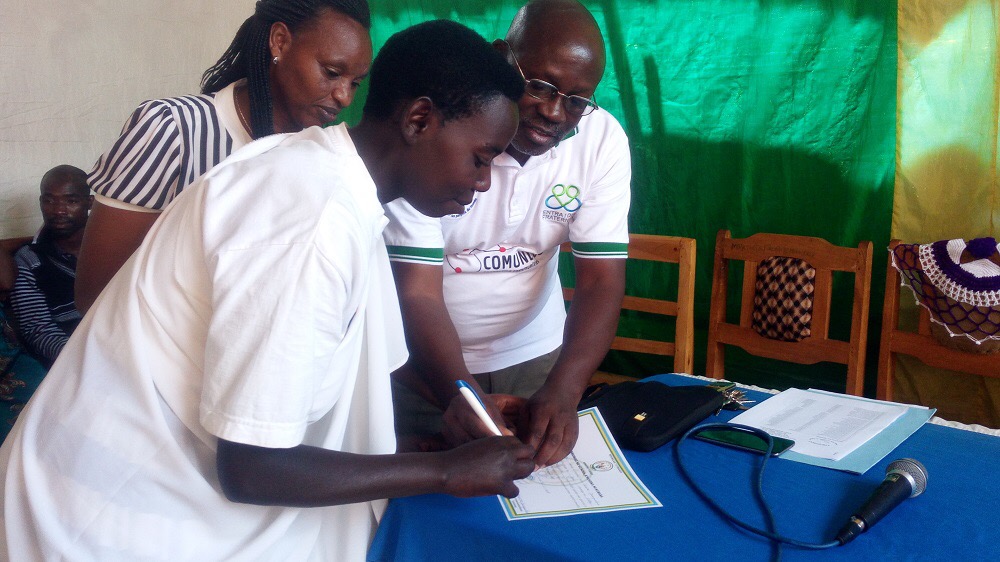 Kumenya gusoma no kwandika ngo bigiye kubakura mu bujiji n'ubwigunge