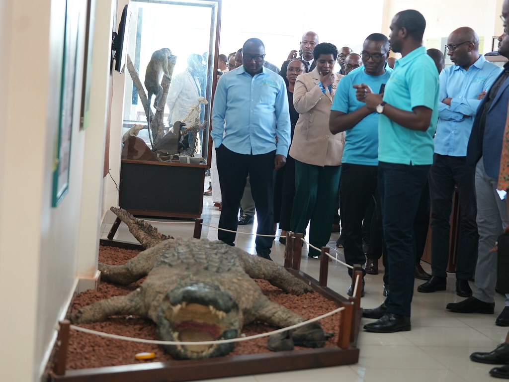 Bamwe mu bitabiriye ibirori byo kwizihiza umunsi mpuzamahanga w'ingoro z'Umurage basuye Ingoro y'Umurage w'Ibidukikije