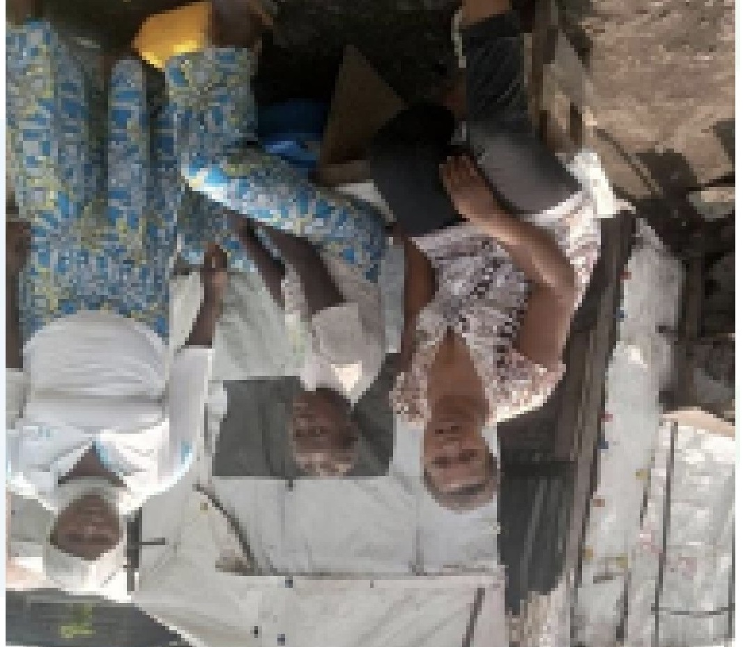 Ku mbuga y'akazu babagamo, ifoto: ADS