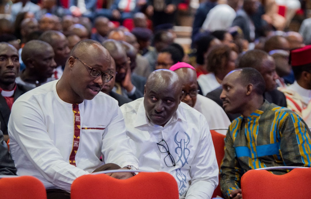 Meya w'Umujyi wa Kigali (Ibumoso), Guverineri w'Amajyepfo (hagati) na Guverineri w'Uburasirazubat (Iburyo)