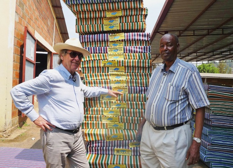 Ni we nyiri uruganda rwa Rwanda Foam rukora matera