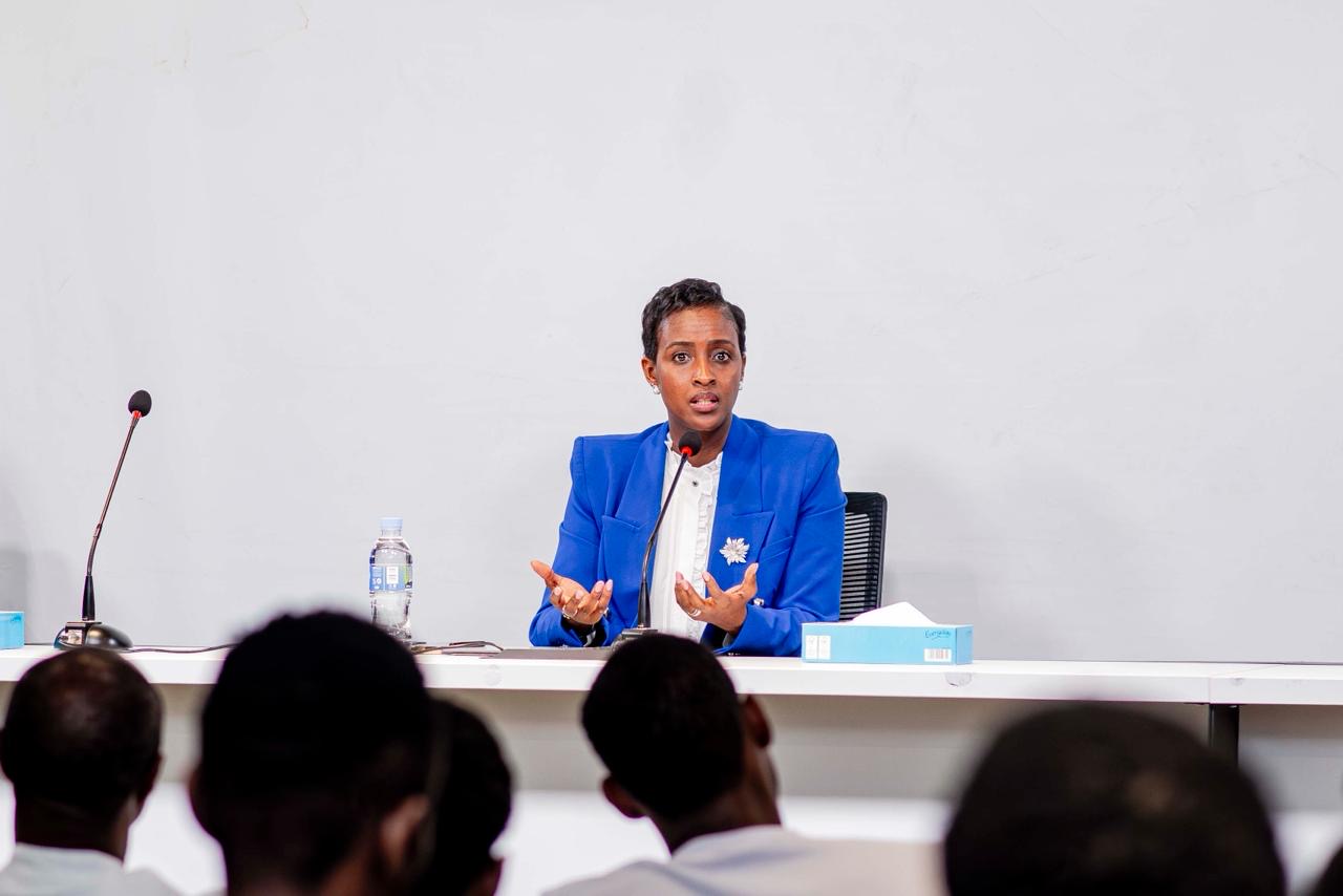 Minisitiri Nelly Mukazayire yashimiye cyane amakipe yose yitabiriye avuga ko bahagarariye neza igihugu kandi ko abanyarwanda bishimye.