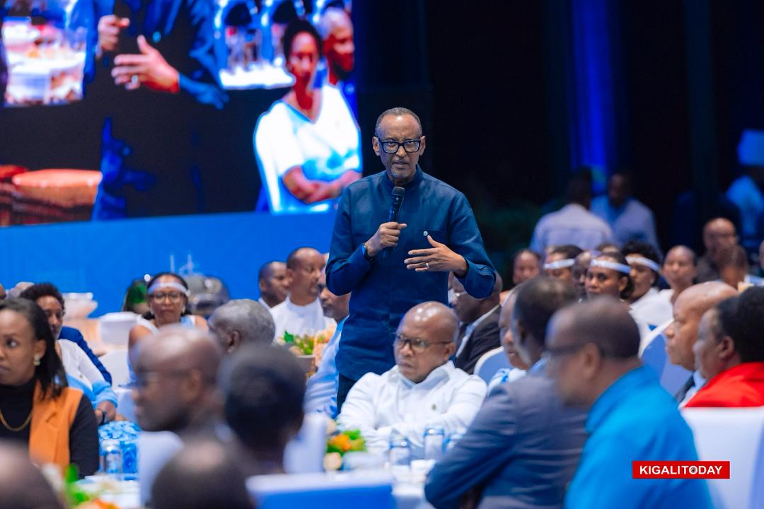 Perezida Kagame asanga nta gihugu cyakizwa no gusabiriza 