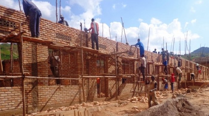 Ibigo by'amashuri ahanini yigenga bikeneye ibyumba by'amashuri kugira ngo bigabanye ubucucike