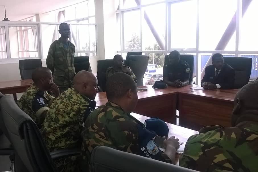 Malonga ari kwerekwa ingabo za Congo