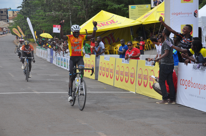 Byukusenge Patrick wegukanye umwanya wa mbere