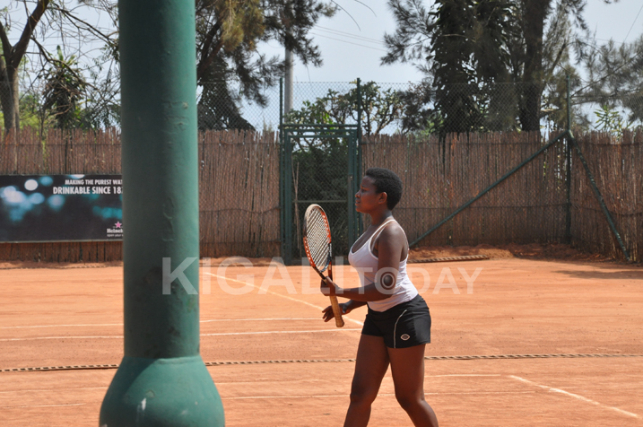 N'abakobwa bitabiriye amarushanwa