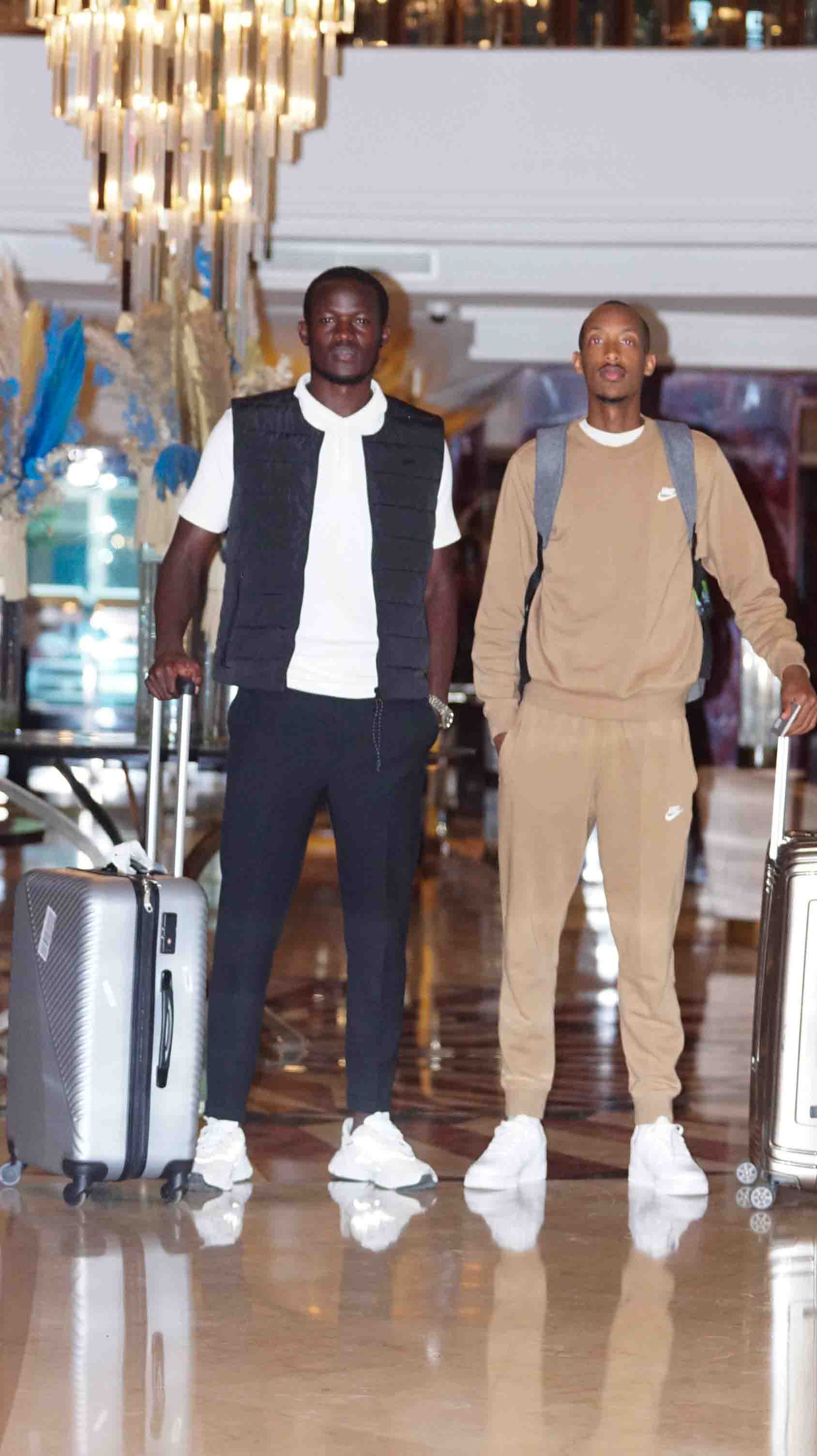 Mutsinzi Ange na Sven Kalisa