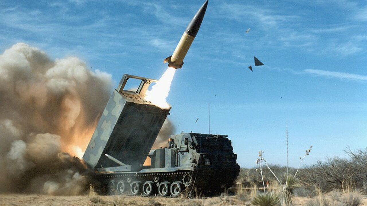 Ku nshuro ya mbere Ukraine yarashe mu Burusiya misile zigera kure