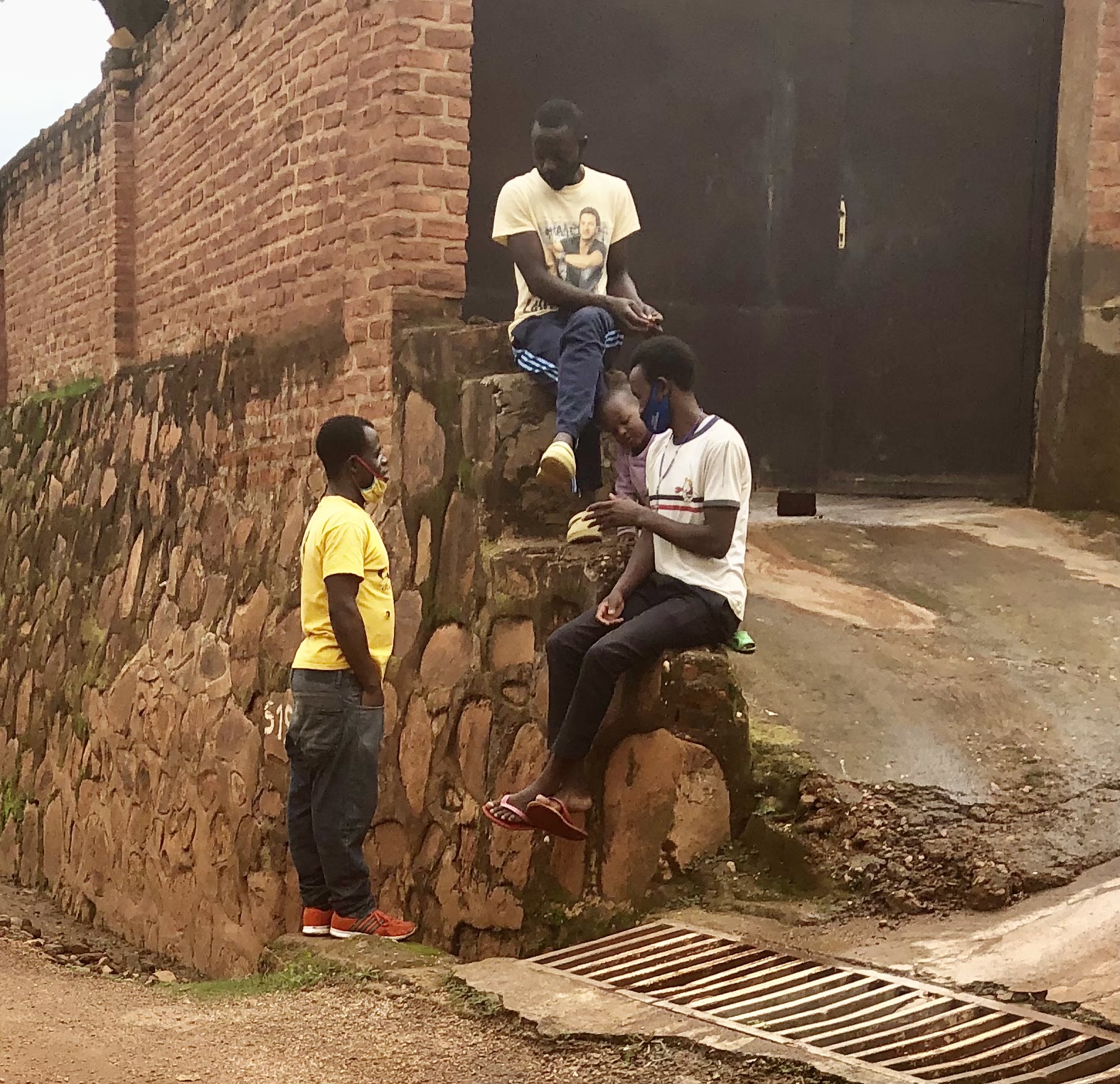 Guma mu Rugo kuri bo ni Guma ku irembo