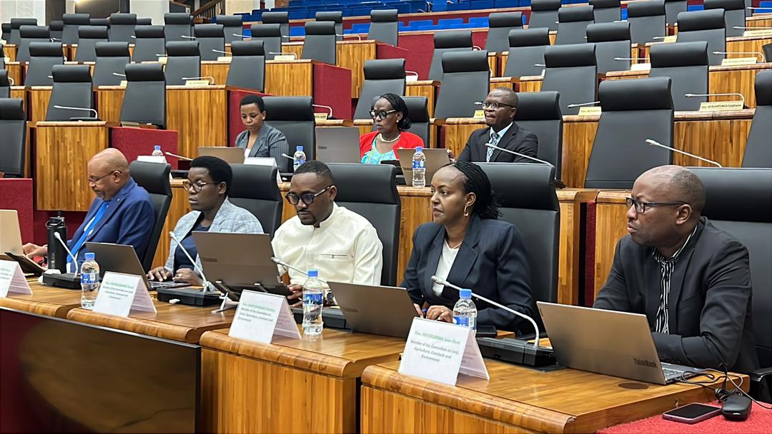 Abadepite muri icyo kiganiro