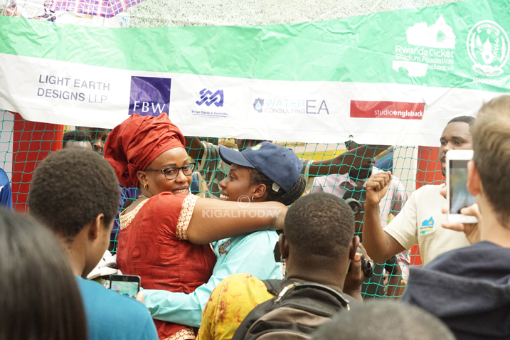 Ashimirwa cyane na Maman we