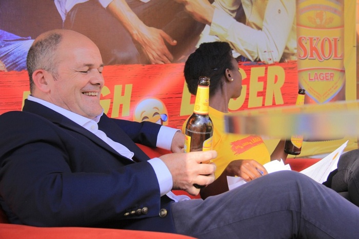 Paul Norris ushinzwe ubucuruzi no kumenyekanisha ibikorwa bya Skol muri Afurika yose na we yaryohewe no kunywa Skol Lager yisekera
