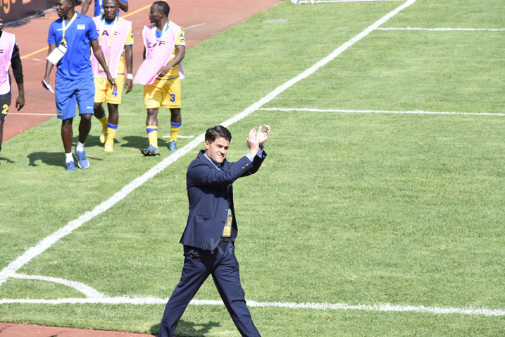 Umutoza McKinstry asaba abafana gushyigikira ikipe