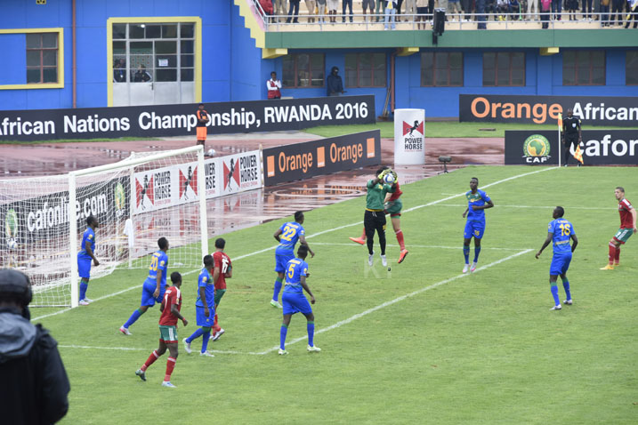 Maroc mu gice cya mbere yasatiriye Amavubi cyane,aha Kwizera Olivier yakizaga izamu