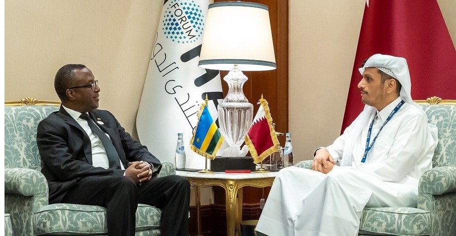 Minisitiri Dr Biruta na Minisitiri w